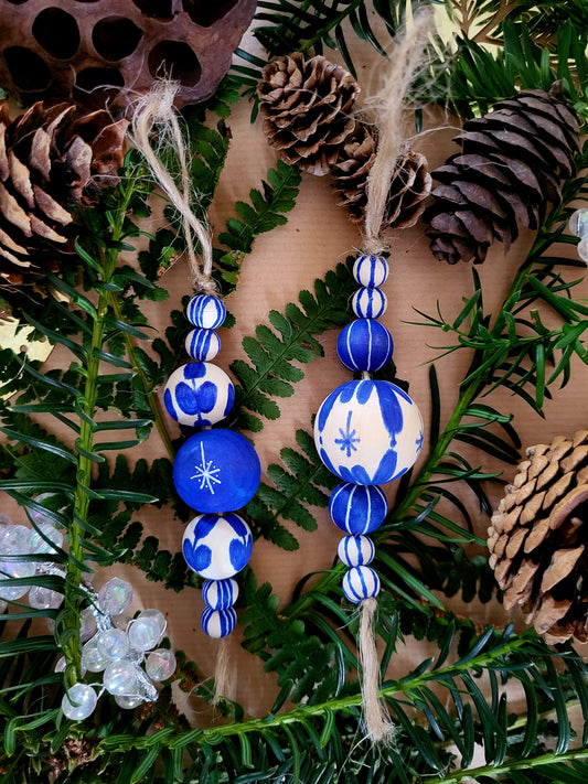 Wooden ornament Blue